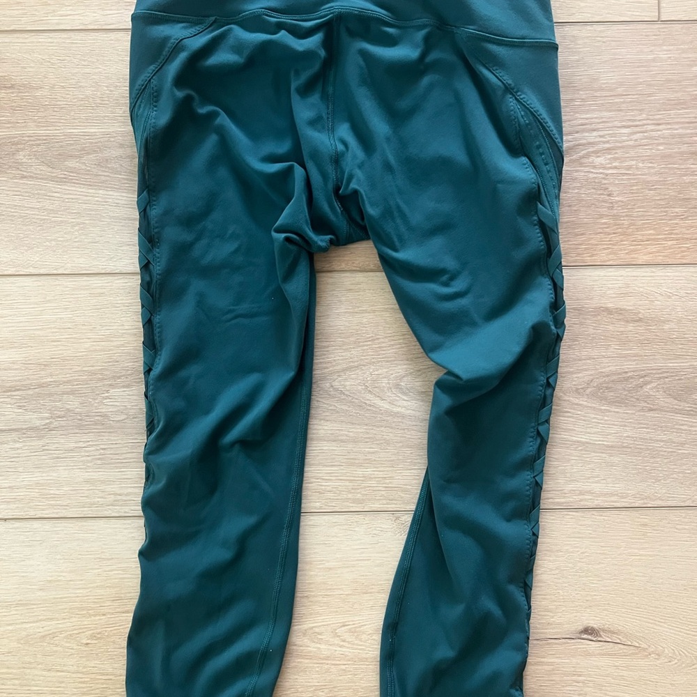 lululemon High Times Rhythm lace up mesh Tights- size 10, 25” inch Dark Green - Picture 7 of 8